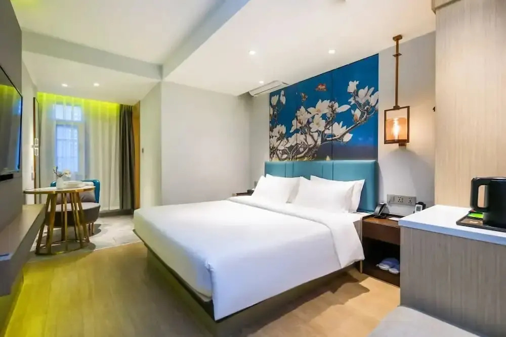 YESTE Hotel (Shenzhen Nanshan Qianhai Daxin subway station)