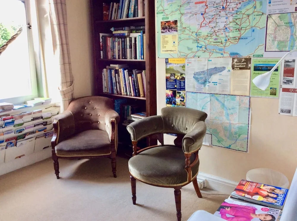 Pitcullen Guest House