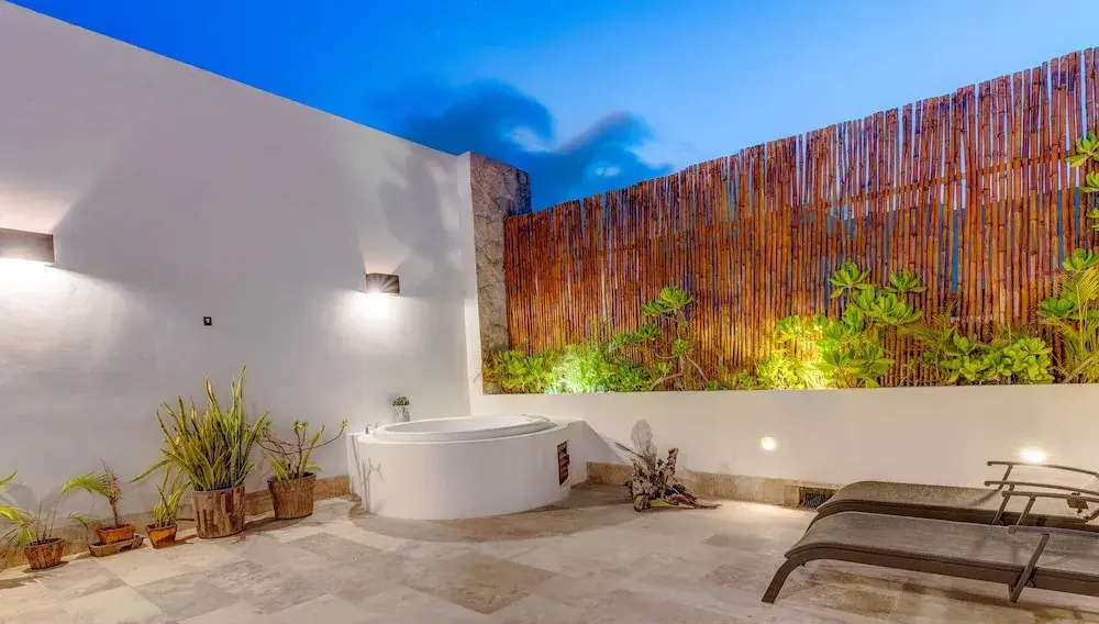 Private Rooftop 1BR Condo with Stunning Common Areas by Stella Rentals