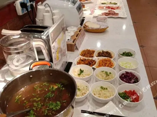 Homeinn · neo (Jiuquan Changxing Market Hantang Food Street)