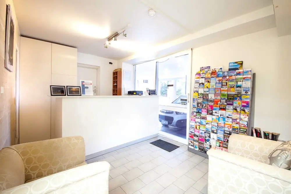 Manly Waves Studios & Apartments