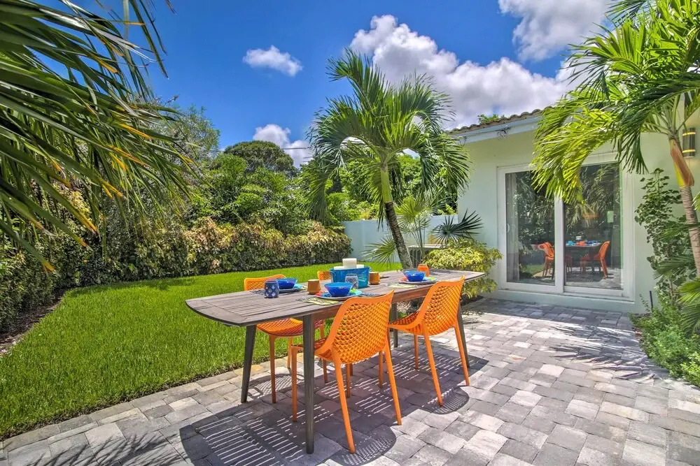 Modern Wilton Manors Home w/ Outdoor Oasis!
