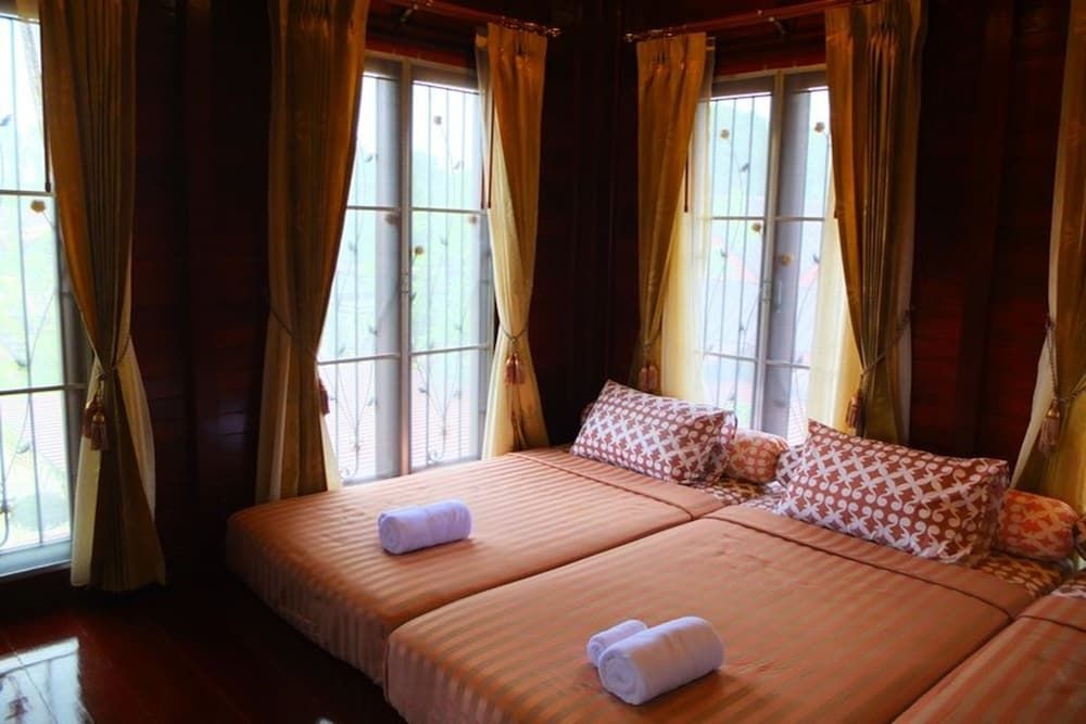 Ban Suan Mee Sakul Resort