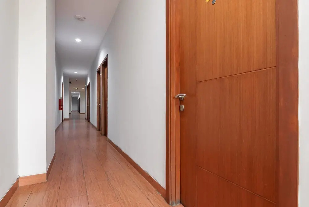 RedDoorz Near Mandaya Royal Hospital Puri