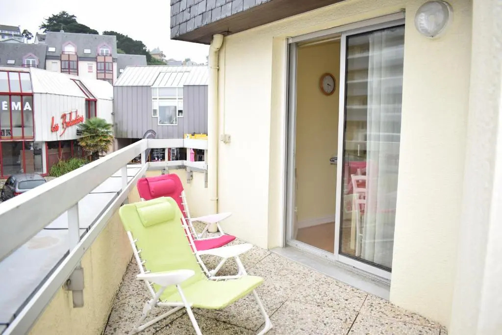 Appartement rénové situé plage de Trestraou à PERROS-GUIREC - Réf 857