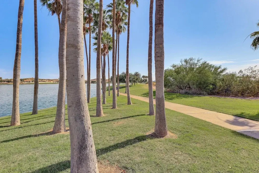 8 Mi to Goodyear Ballpark: Golf Getaway w Patio