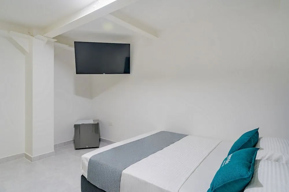 Hotel Ayenda Urbano 70 1260