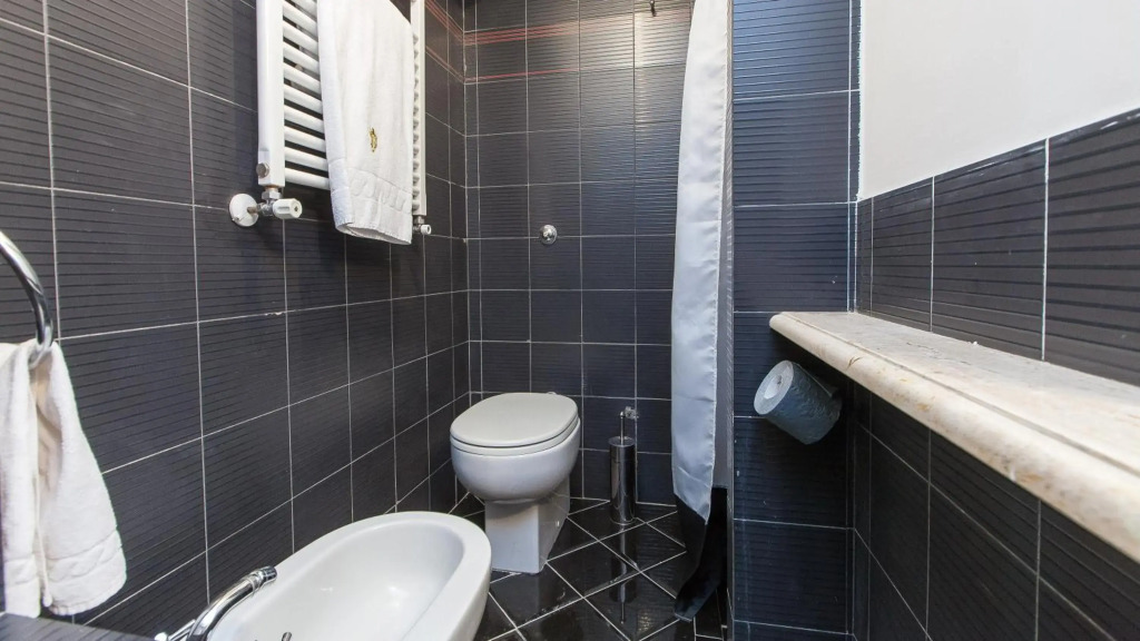 Trevi Colour- Rental in Rome