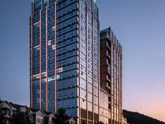 Phoenix International Hotel