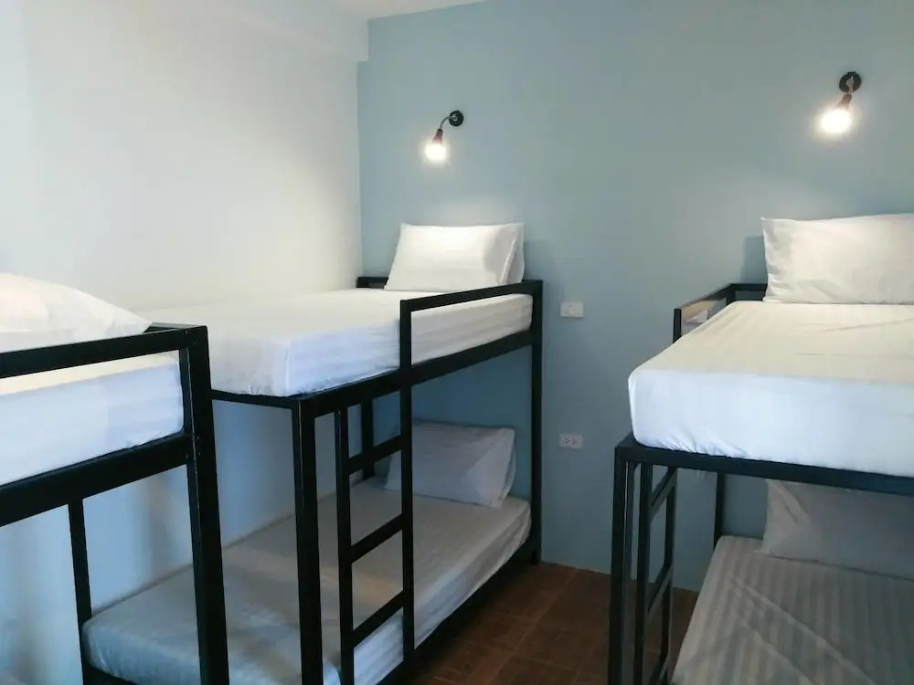 Destiny Hostel Khaolak
