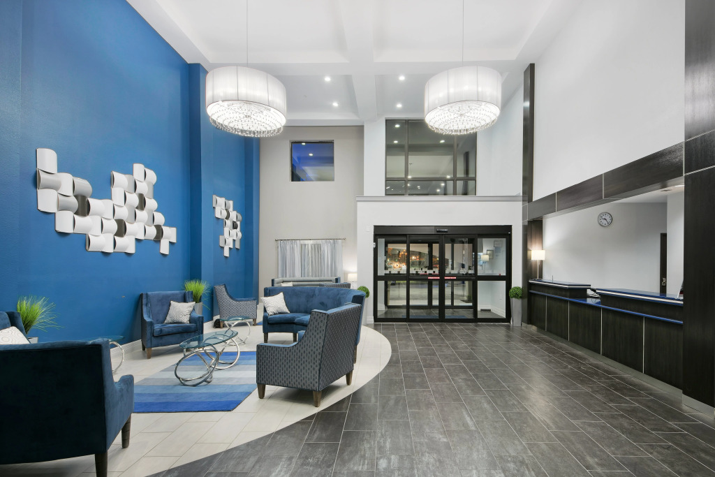 Holiday Inn Express and Suites Houston North - IAH Area by IHG