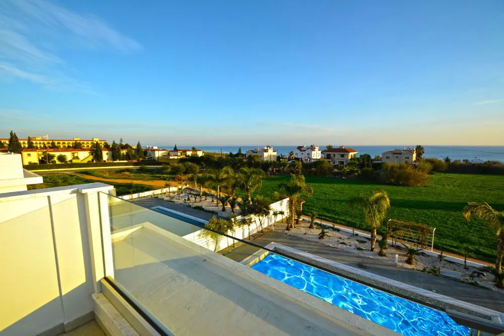 Sky White Pearl Villa