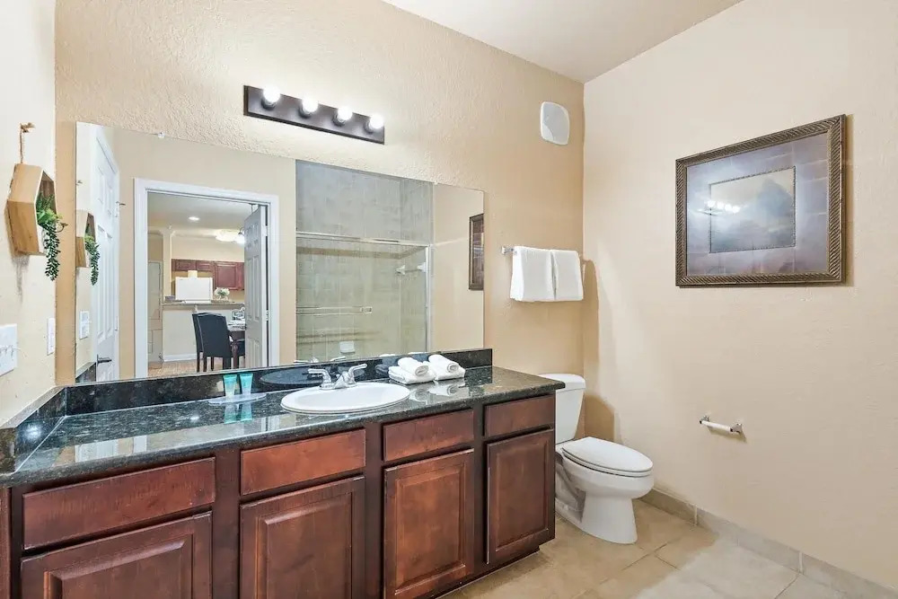 Tuscana Resort 2 Bedroom Condo Clubhouse Access 8 miles to Disney 2 Condo