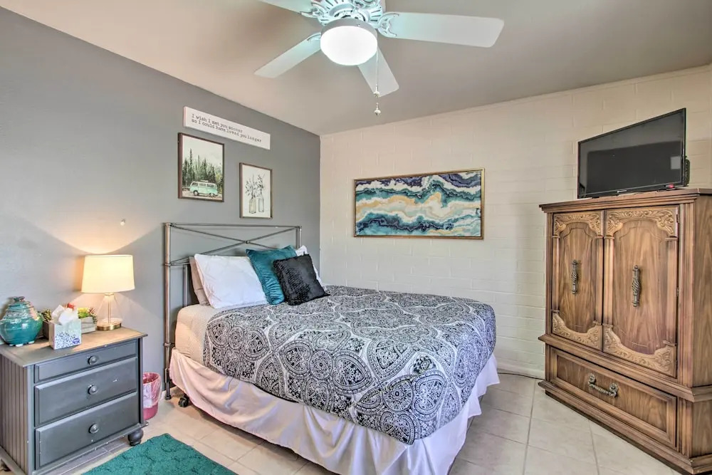 Golf Course & Pool Access: Quaint Sun City Home