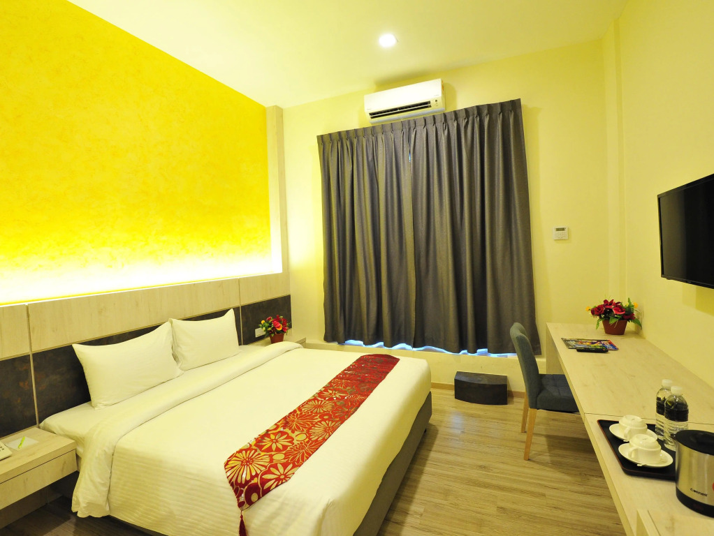 Marvelux Hotel