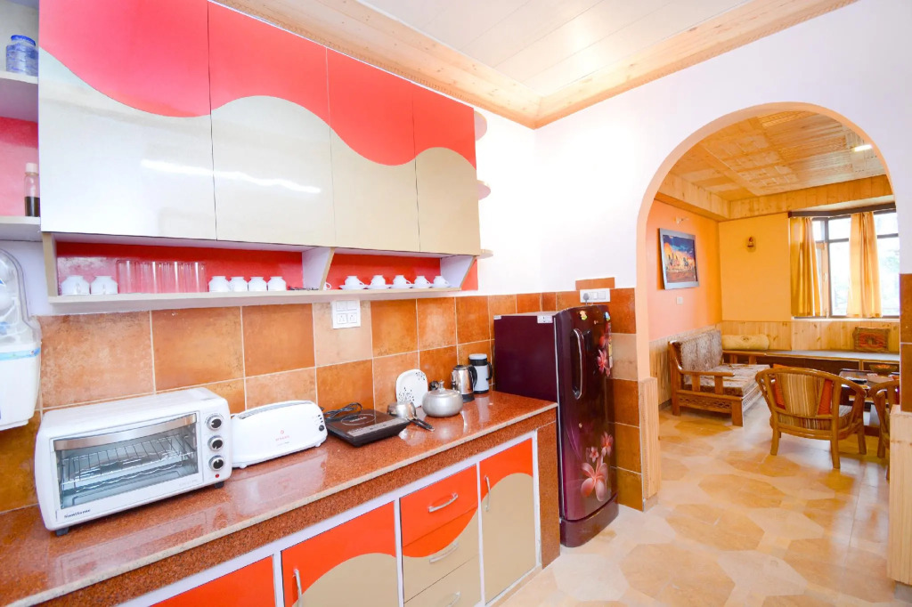 OYO Home 37291 Pine View Stuido Stay Kanlog