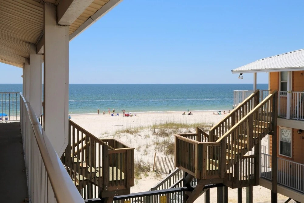 Sunrise Ge 212 2 Bedroom Condo by RedAwning