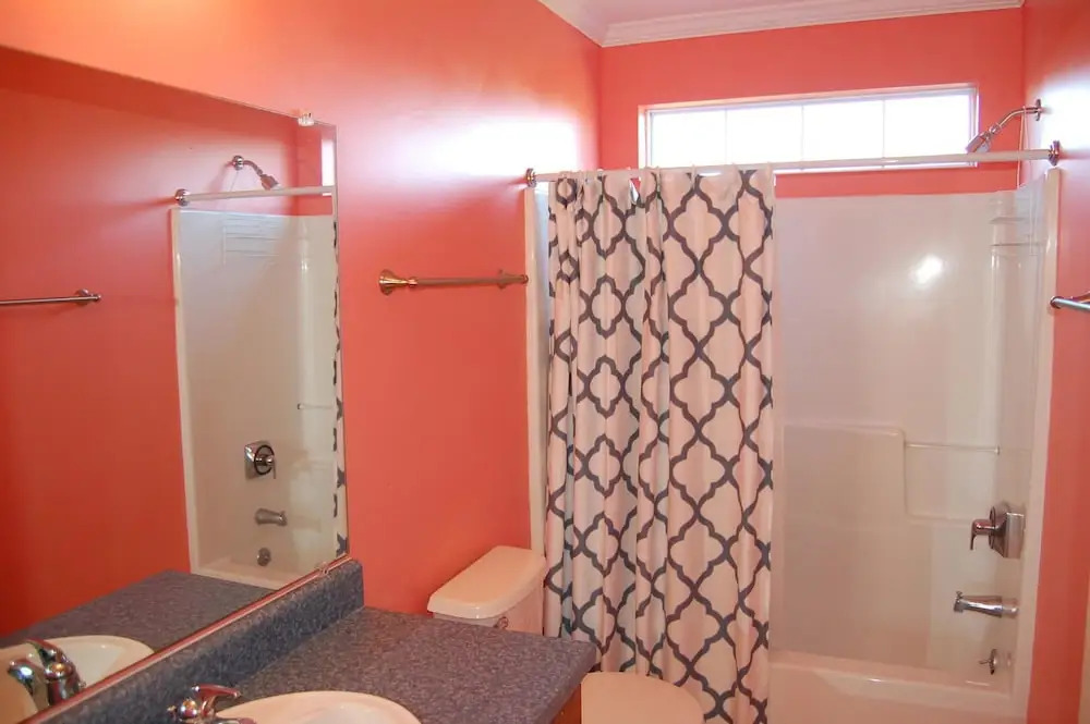 St. Julien Summer House - 5 Br Home