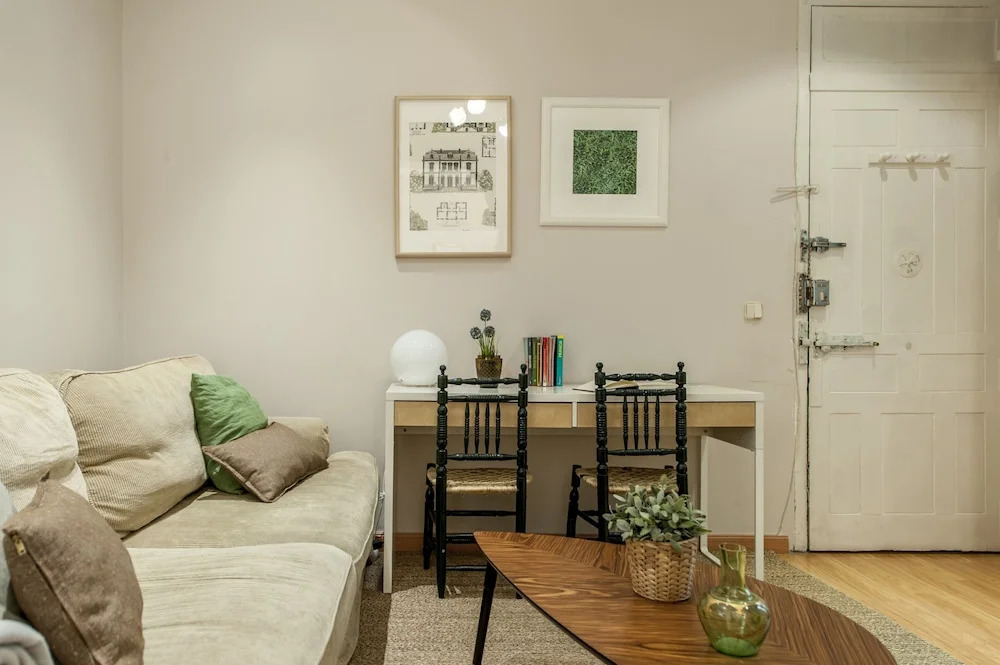 Apartamento Palacio Real IV