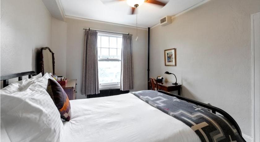 Hotel Congress