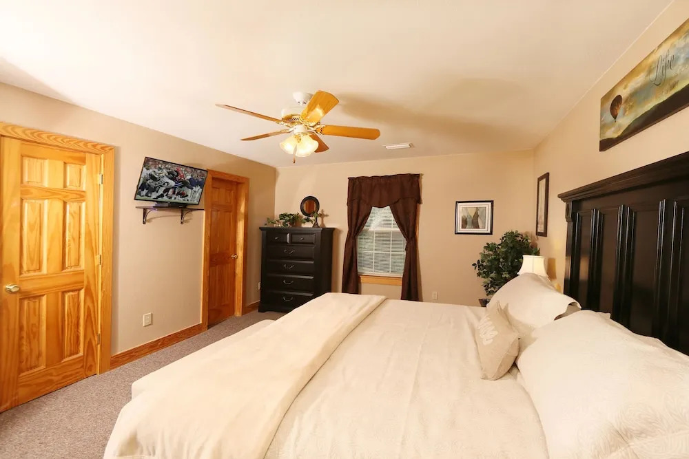 Pinnacle View 7B