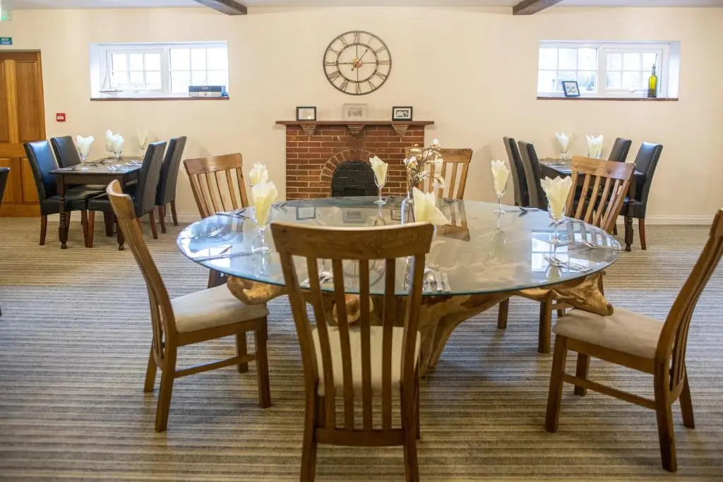 Sutton Staithe Hotel