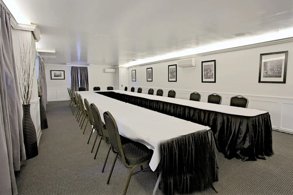 Shadyside Inn All Suites Hotel