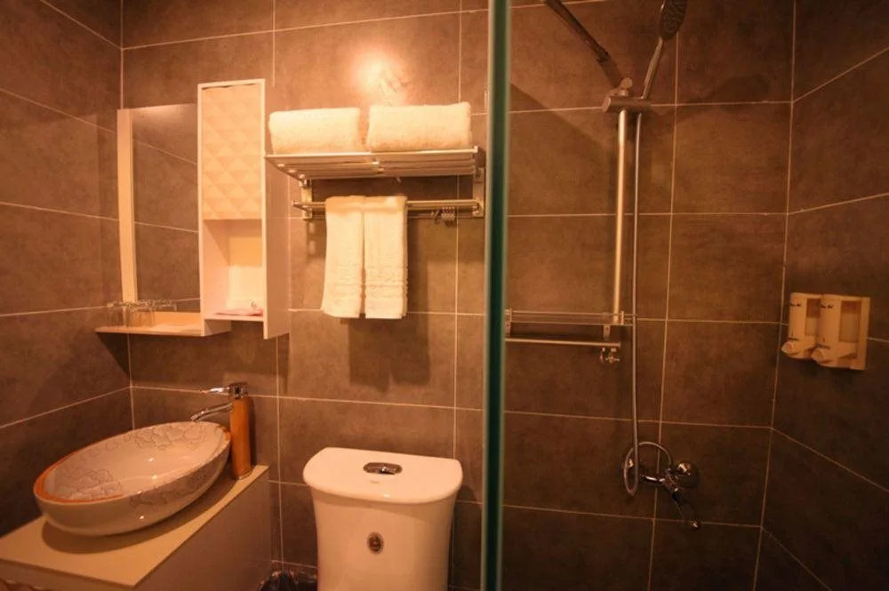 Chengdu Pinyi Minsheng Holiday Hotel