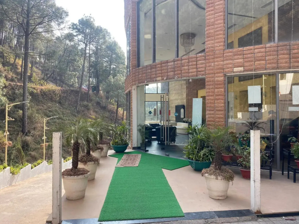 Wood Creek Resort & Spa Kasauli