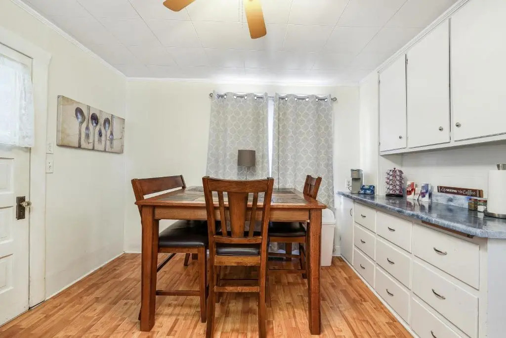 Cutest Nibley Park Bungalow