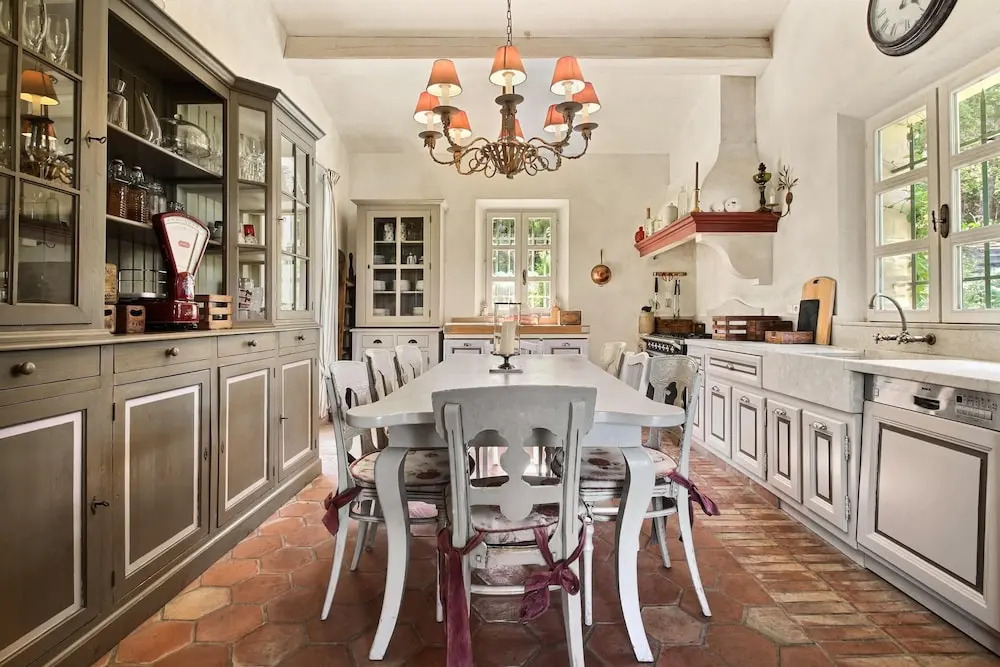 Villa With 6 Bedrooms in Gassin, With Wonderful sea View, Private Pool, Enclosed Garden