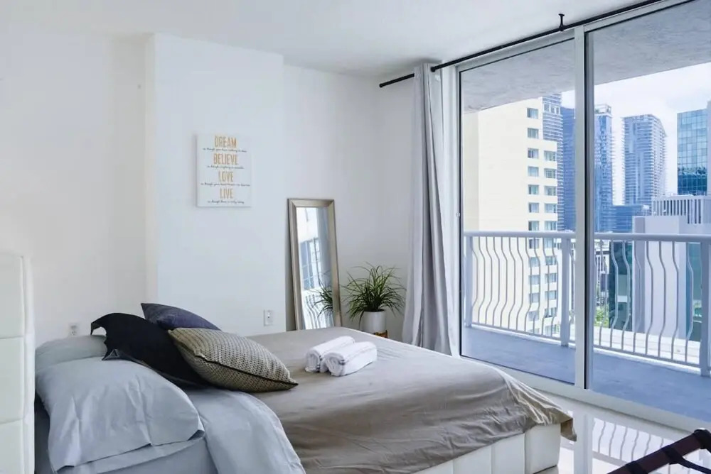 3 BR Apartment Brickell Following Cleaning Guidelines