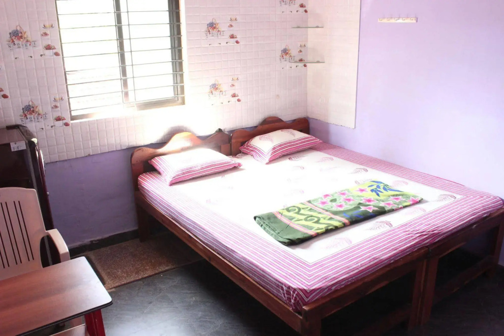 Om Ganesh Guest House Cliffside