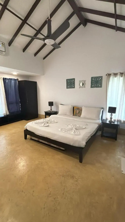 Villa M,Solitude-2, Luxury 3bhk, nrbeach, Pool, wifi, Candolim-Goa by Moh Hospitality