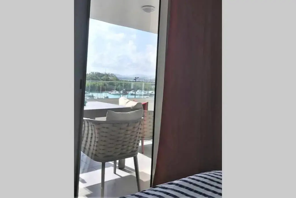 Appartement neuf vue Marina étang Z'abricot FDF