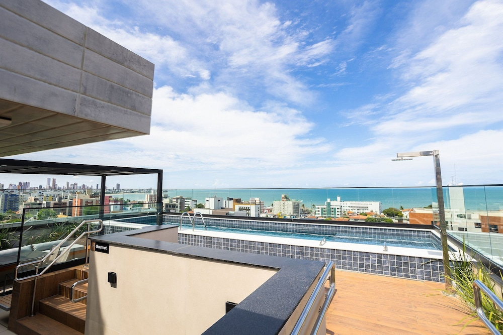 At Self #306 - Apartment in Manaira by Carpediem