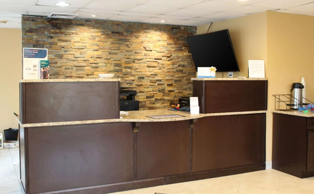 Fairmount Inn & Suites - Stroudsburg, Poconos