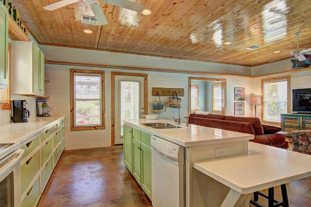 The Gruene Escape - 3 Br Home