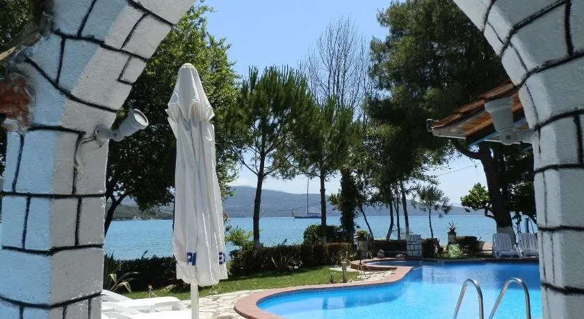 Villa Flisvos