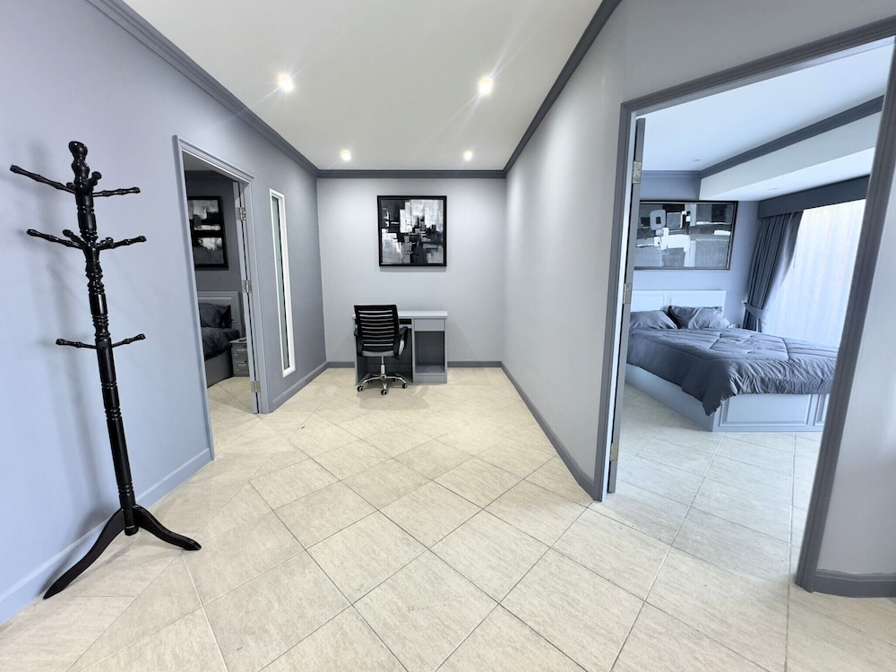 Spacious 2-bedroom Pool-view Condo - Executive Residence 2, Pratumnak