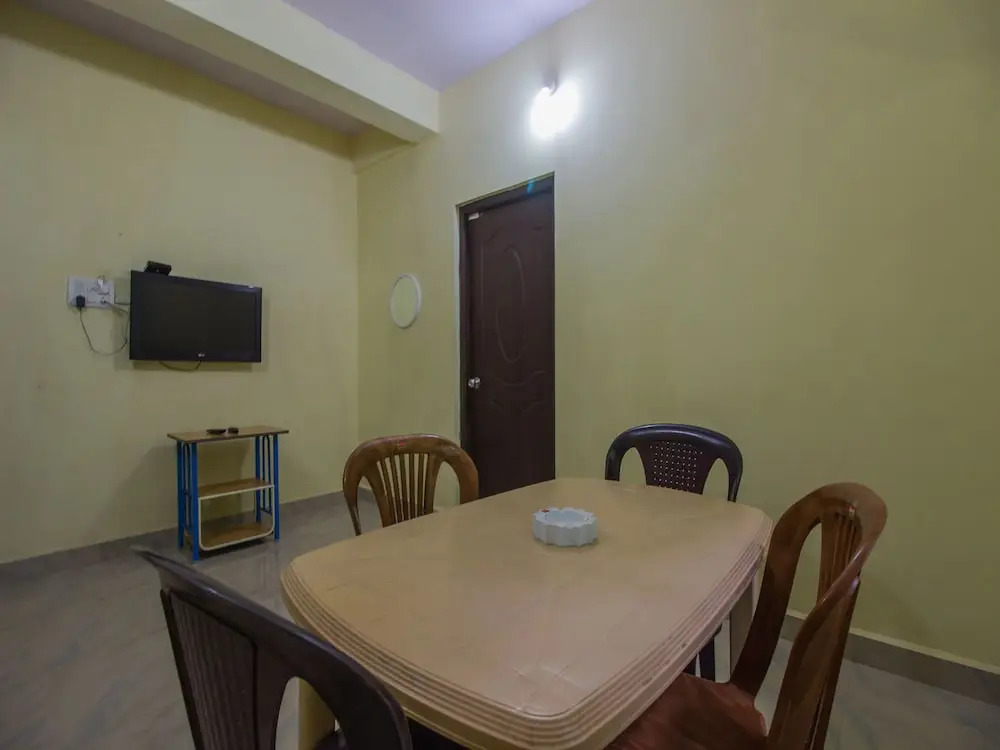 OYO 15489 Home Field View 1BHK Calangute
