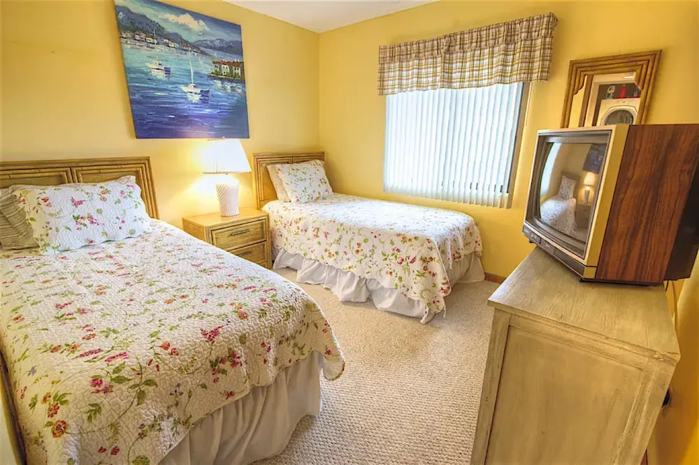 Coastal Bliss Beach Condo With Pool Free Tix
