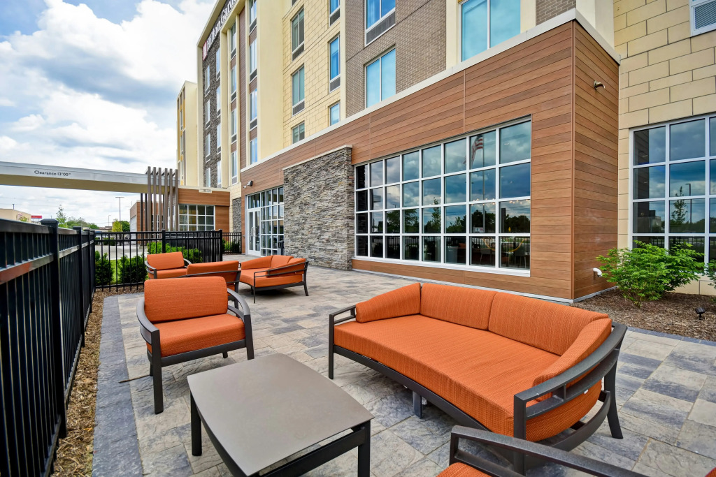 Hilton Garden Inn Lansing West