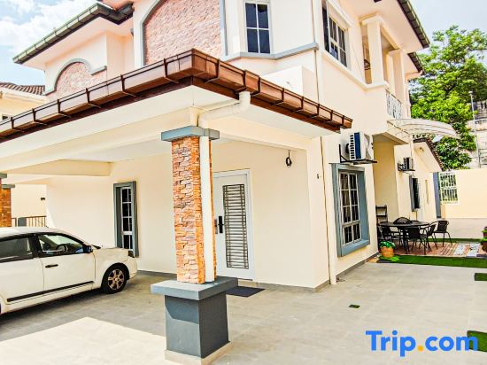Modern 5-Bedroom House BBQ Event Wedding at Kajang by HCK