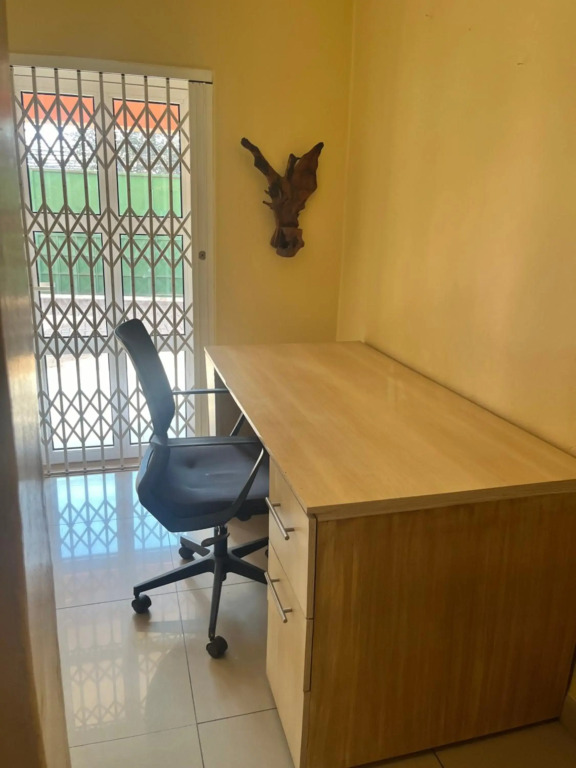 AZB Cozy Homes. Elegant 4 bedroom home in Area 49, Lilongwe