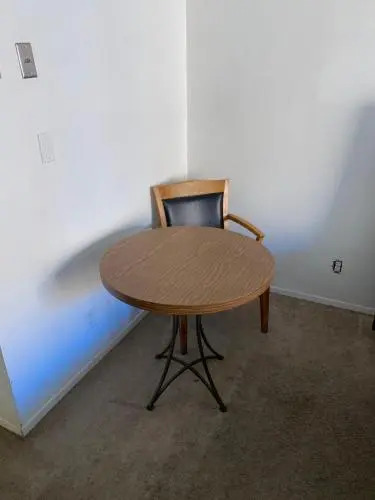 Large Hotel Suite with walk in closet- C18