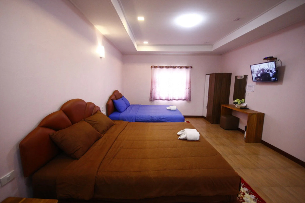 Hi Tech Resort