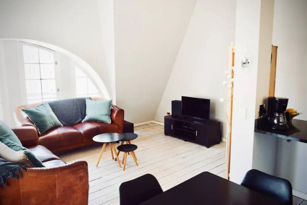 2 Bedroom Designer Apartment In Cape Town City Centre