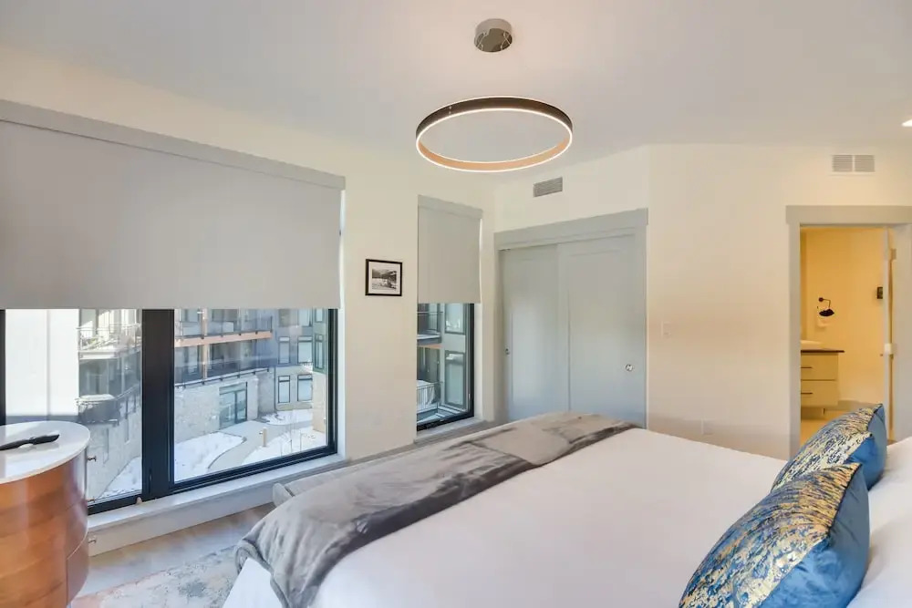 Winter Park Condo w/ Hot Tub, Balcony & Shuttle!