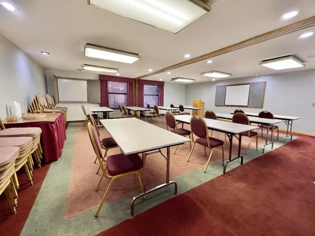 FairBridge Inn & Suites Fort Wayne